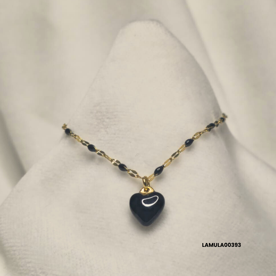 Stainless steel bracelet with black enamelled heart charm