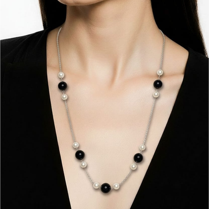 Collana con perle Swarovski bianche da 12 mm e pietra onice nera naturale da 18 mm con componenti in argento sterling 925