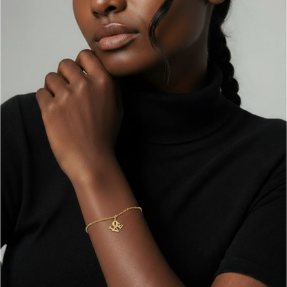 Bracciale sottile in acciaio inossidabile con ciondolo LOVE - Disponibile in oro o acciaio