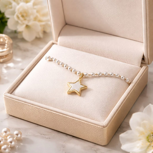 Bracciale in acciaio inossidabile con perle bianche e ciondolo a forma di stella in conchiglia naturale