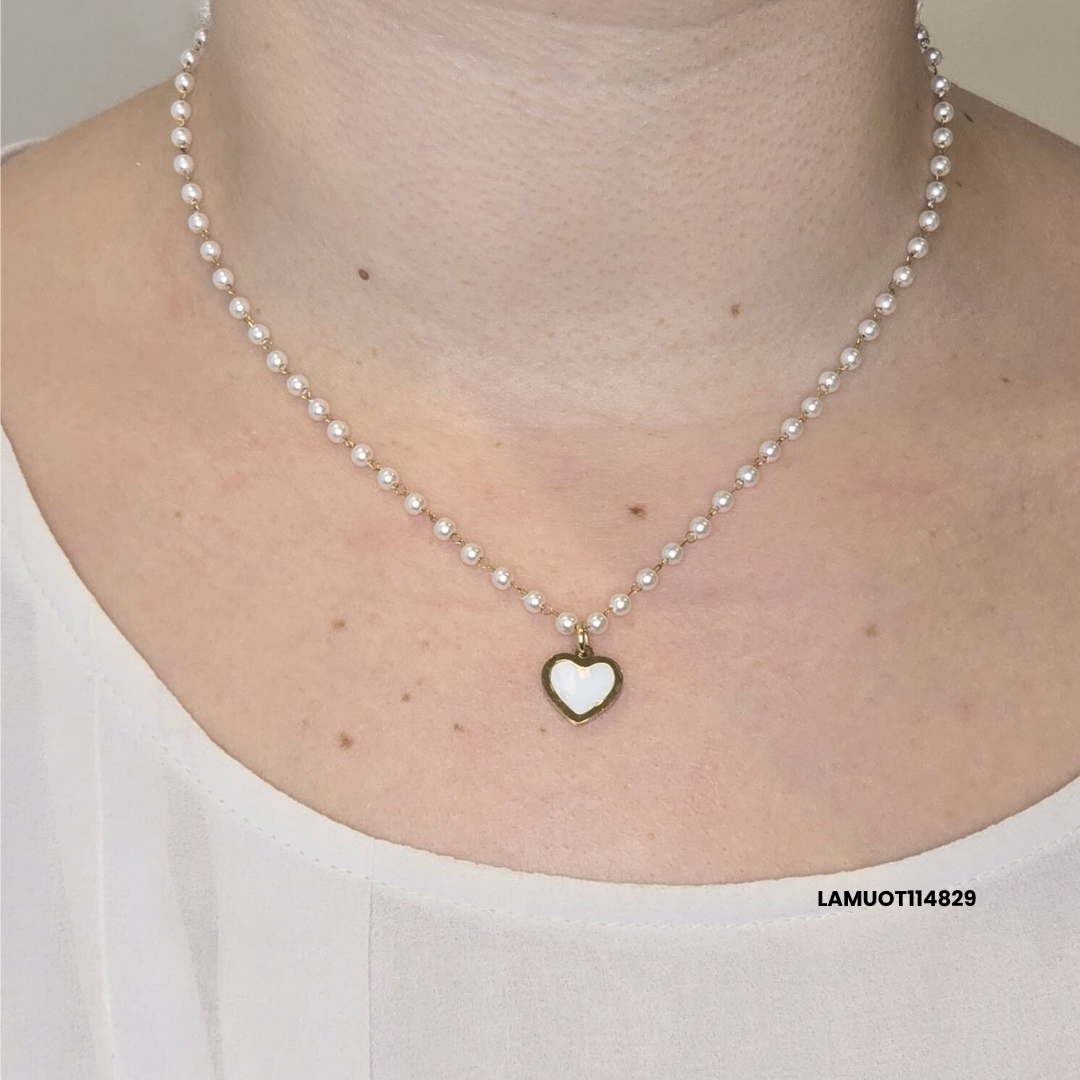 Gold-plated stainless steel necklace with white pearls and natural shell heart pendant