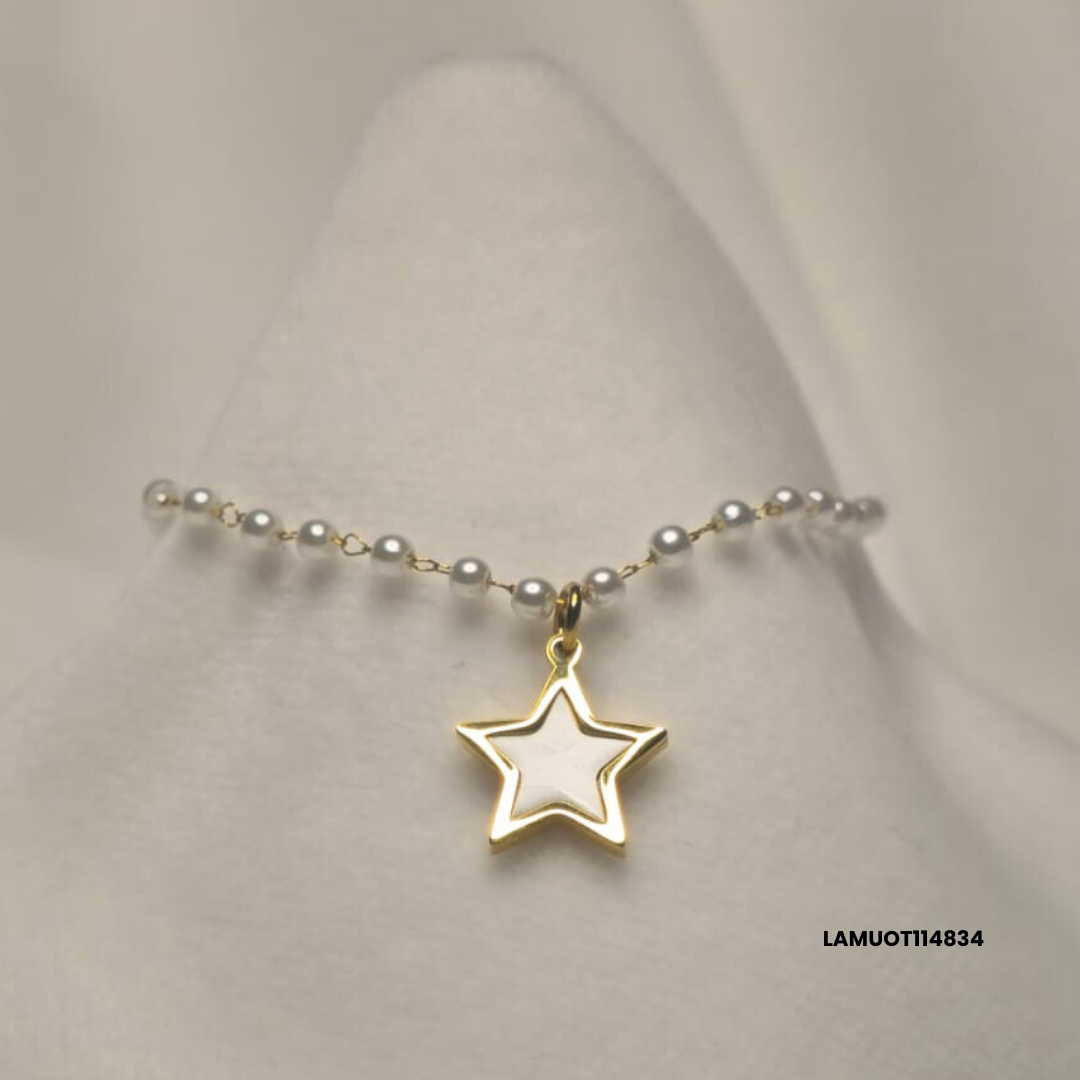 Stainless steel bracelet with white pearls and natural shell star pendant