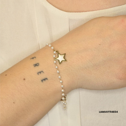 Stainless steel bracelet with white pearls and natural shell star pendant
