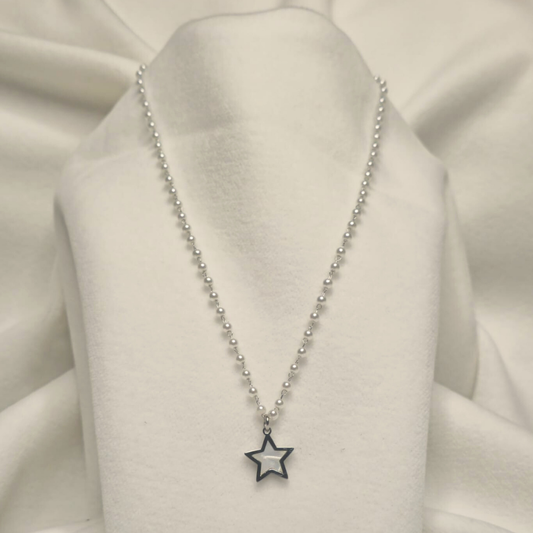 Stainless steel necklace with white pearls and natural shell star pendant