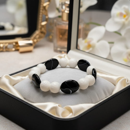 Pulsera de cuentas de piedra natural en blanco y negro