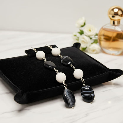 Pendientes de concha de satén y sardónice brasileña con detalles en plata de ley 925