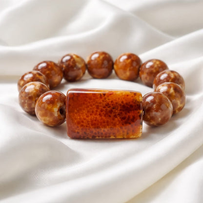 Bracciale in agata rossa fuoco con trapezio e sfere